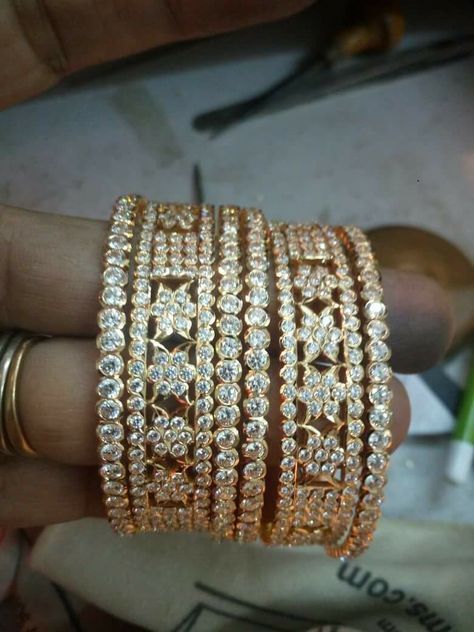 Panchaloha Jewellery, Gold Covering Jewellery, Plain Gold Bangles, Designer Bangles, Gold Bangles Indian, Diamond Pendant Jewelry, Bridal Diamond Necklace, Gold Earrings Wedding, Wedding Jewellery Collection