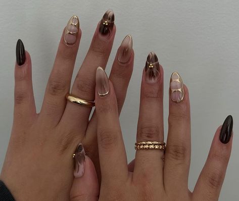 Silver And Brown Nails, White Tortoise Shell Nails, Nails With Chrome Accent, Brown And Silver Nails, Gold And Silver Nail Designs, Silver Nails Designs, Brown Gold Nails, Scorpio Nails Designs, Black And Gold Nail Art