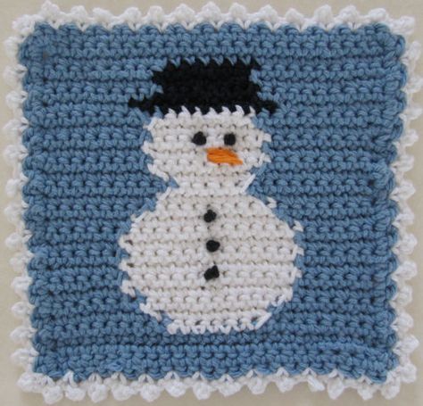 Free pattern for "Snowman Square/Dishcloth"! ❥Teresa Restegui http://www.pinterest.com/teretegui/❥ Crocheted Snowman, Crochet Snowman, Crochet Xmas, Crochet Dishcloth, Crochet Potholders, Crochet Dishcloths, Holiday Crochet, Christmas Crochet Patterns, Crochet Squares