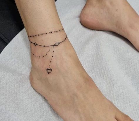 Ankle Bracelet Tattoo With Names, Pretty Ankle Tattoos, Bracelet Tattoos With Names, Anklet Tattoos For Women, Charm Bracelet Tattoo, Wrist Bracelet Tattoo, Toe Tattoos, Hope Tattoo, Ankle Tat