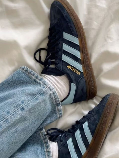 Adidas Spezial Dark Blue with Light Blue Accents  #shoes #adidas #spezial #autumnoutfits #fallfits #summerfits #shoeinspo #celebstyle #bellahdid #pilates #ootd Cool Sneakers Adidas, Dark Blue Spezial Adidas, Cool Blue Shoes, Navy Blue Spezial, Light Blue Spezial, Light Blue Spezial Adidas Outfit, Scandi Shoes, Adidas Spezial Shoes, Adidas Spezial Aesthetic