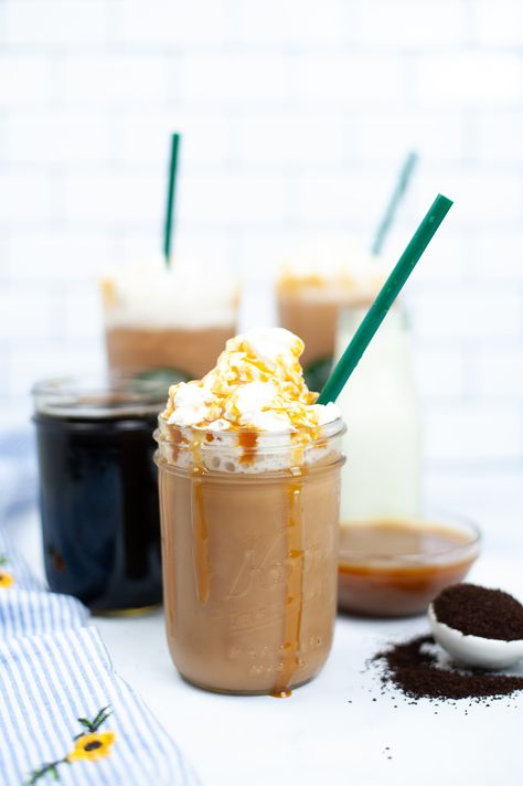 Vegan Frappuccino Recipe, Vegan Frappuccino, Dairy Free Starbucks, Vitamix Ice Cream, Blended Coffee Recipes, Coffee Frappuccino, Homemade Frappuccino, Iced Cappuccino, Frappe Recipe