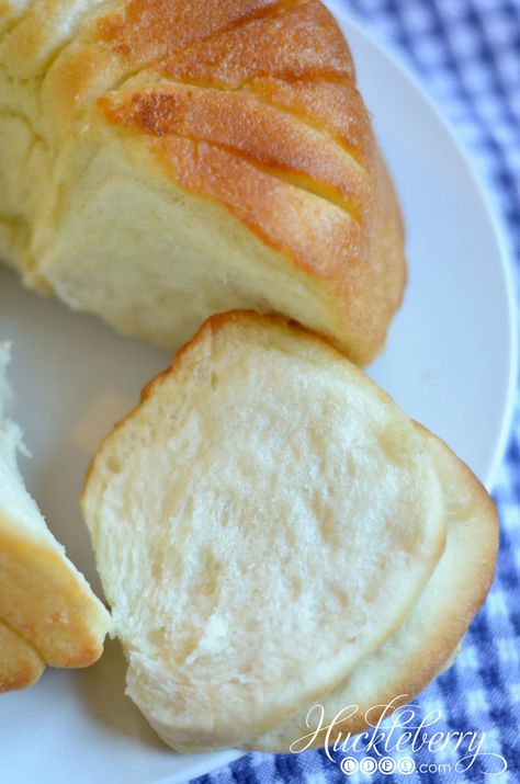 Grandma Coco's Monkey Bread - HUCKLEBERRY LIFE Rock Crock Recipes, Crock Meals, Monkey Bread Recipe, Homemade Bread Easy, Bread Food, Best Bread Recipe, Holiday Meal, Monkey Bread, Easy Bread Recipes