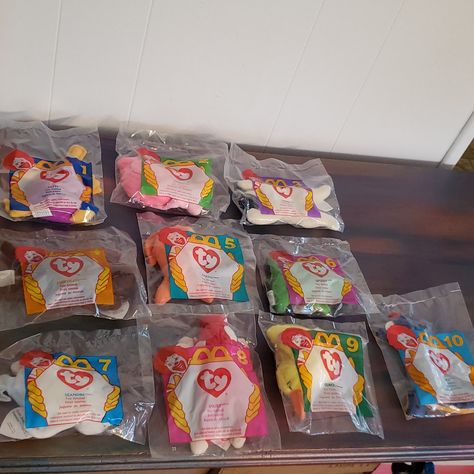 Vintage Complete Set Of 10 Sealed Mcdonalds Teeny Beanie Babies (1996) Includes 1) Patty - 2) Pinky - 3) Chops - 4) Chocolate - 5) Goldie - 6) Speedy - 7) Seamore - 8) Snort - 9) Quacks - 10) Lizz Elmo Stuffed Animal, Realistic Stuffed Animals, Large Stuffed Animals, Bear Blanket, Cat Plush Toy, Bear Valentines, Dinosaur Plush, Crochet Teddy Bear, Red Quilts