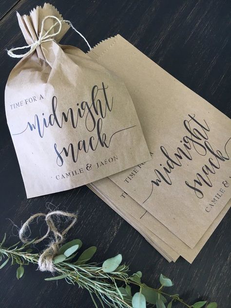 Midnight Snack Wedding, Popcorn Buffet, Reception Gifts, Anniversary Favors, Creative Wedding Favors, Inexpensive Wedding Favors, Wedding Advice Cards, Midnight Snack, Wedding Shower Favors