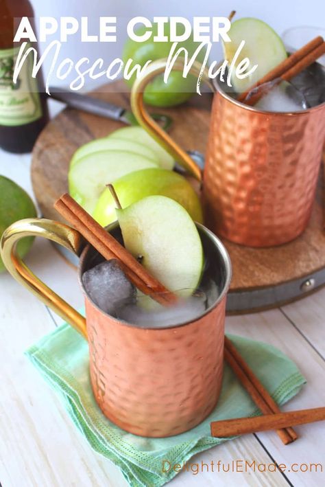 Apple Cider Moscow Mule | An AMAZING Apple Cider Mule Recipe! Cider Moscow Mule, Apple Cider Moscow Mule, Apple Cider Cocktail, Ginger Liqueur, Apple Slice, Moscow Mule Recipe, Apple Cocktail, Mule Recipe, Cider Cocktails