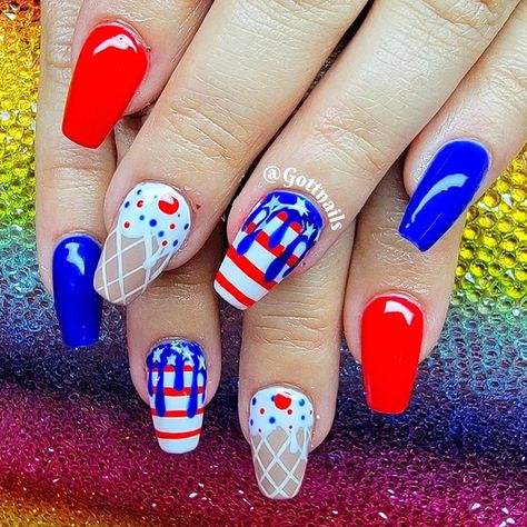 30+ Gorgeous 4th of July Nail Ideas to Recreate This Year - Veesly Blog Fourth Of July Gnome Nails, 4th Of July Nail Ideas, Fourth Of July Nails Checkered, 4tb Of July Nails Simple, Lilac Nails Design, 4th Place F July Nails, American Flag Nails, Patriotic Nail, Nails Classic