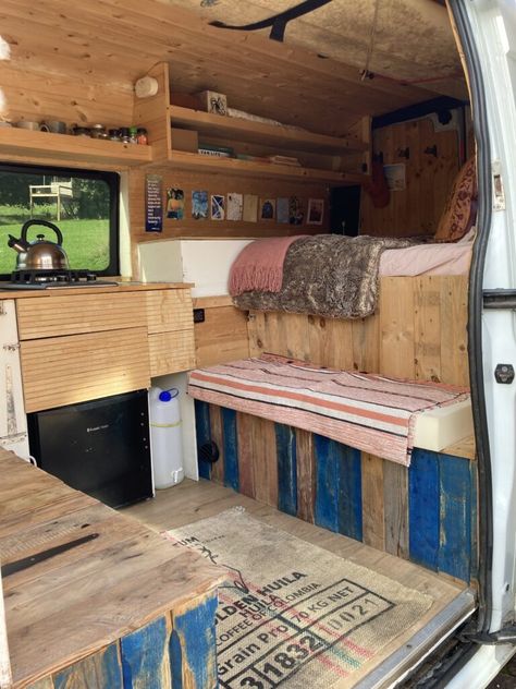 Van Inspiration, Surf Van Interior, High Top Camper Van, Van Builds, Surf Van, Renault Master Camper Conversion, Renault Master Camper, Hiace Camper, Kombi Food Truck