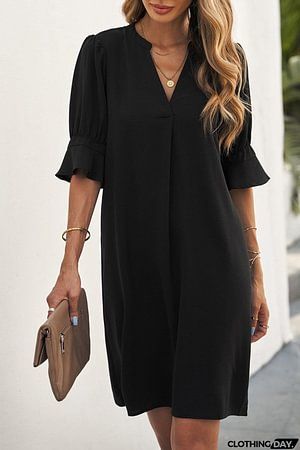 Ruffled Sleeve Shift Dress | ClothingDay.com Long Sleeve Denim Jacket, Flowy Shirt, Dress Occasion, Shift Dresses, Elegante Casual, Split Dress, Long Sleeve Knit Sweaters, Shift Dress Black, Style Noir