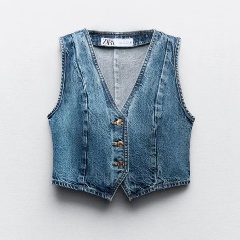 V-Neck Vest. Washed Effect. Front Button Closure. Mid-Blue | 8228/033 Outer Shell 100% Cotton Which Has At Least Outer Shell 20% Rcs-Certified Recycled Cotton 80% Ocs-Certified Organically Grown Cotton Preppy Cowgirl, Cropped Denim Vest, Zara Puffer, Crop Denim Vest, Cable Knit Vest, Western Clothes, Velvet Vest, Jeans Claro, Lady Style