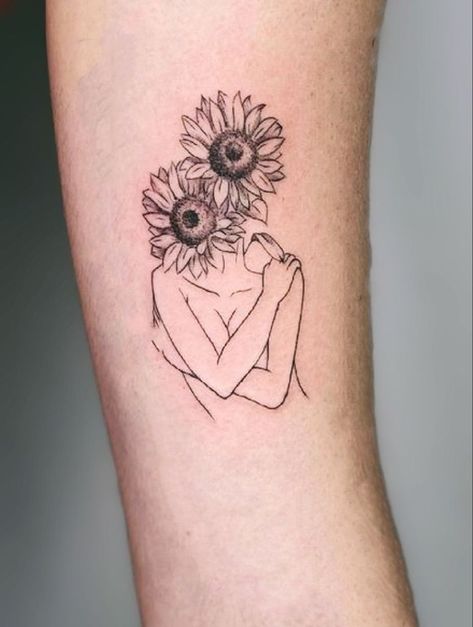 Self Love Sunflower Tattoo, Sunflower And Rose Bouquet Tattoo, Vintage Sunflower Tattoo, Sunflower Head Tattoo, Minimalistic Sunflower Tattoo, Sunflower Bouquet Tattoo, Queer Tattoos, Selflove Tattoo, Filter Tattoo