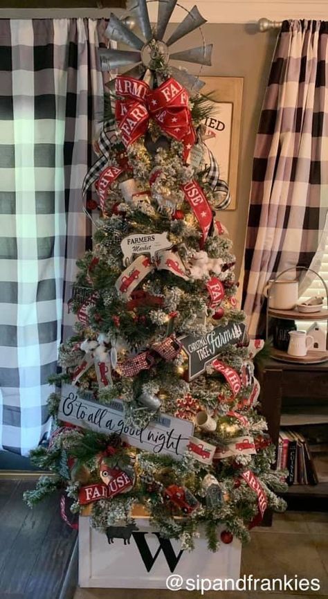 Farm Tree Christmas Decor, Farm Christmas Decor, Farmhouse Trees, Farm Christmas Tree, Gingham Christmas, Farmhouse Tree, Christmas Tree Decorations Ribbon, Chistmas Gift, Country Christmas Trees