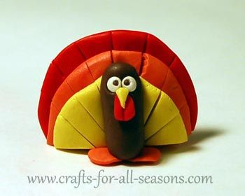 A little turkey made of polymer clay.  Step by step tutorial from Crafts For All Seasons. Clay Turkey, Turkey Handprint, Thanksgiving Turkey Craft, Craft Projects For Adults, Clay Crafts For Kids, Turkey Crafts, Projects For Adults, Turkey Craft, Thanksgiving Crafts For Kids