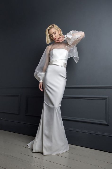 Halfpenny London, Lovely Wedding Dress, Long Fitted Dresses, Western Wedding Dresses, Olive Dress, Top Wedding Dresses, Evening Dress Fashion, Classic Wedding Dress, Dress Stores Online