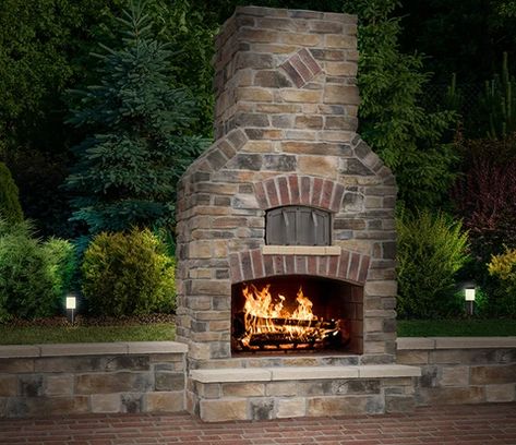 Pizza Oven Fireplace, Brick Pizza Oven Outdoor, Outdoor Fireplace Pizza Oven, Oven Fireplace, Diy Outdoor Fireplace, Brick Pizza Oven, Outdoor Fireplace Designs, Outdoor Kitchen Bars, Outdoor Fireplace Patio