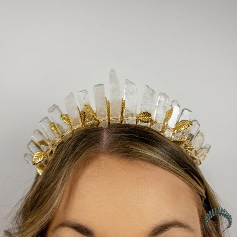 Clear Quartz Crystal Crown W/ Gold Leaf Crystal Bridal Tiara - Etsy Goddess Tiara, Boho Tiara, Quartz Crown, Crystal Crown Tiaras, Goddess Crown, Crown Crystal, High Vibrations, Mini Crown, Crystal Bridal Tiaras