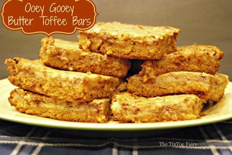 Toffee Cake Recipe, Butter Cake Bars, Peanut Butter Swirl Brownies, Ooey Gooey Butter Cake, Brownies Recipes, Toffee Cake, Books Worth Reading, Gooey Bars, Gooey Butter