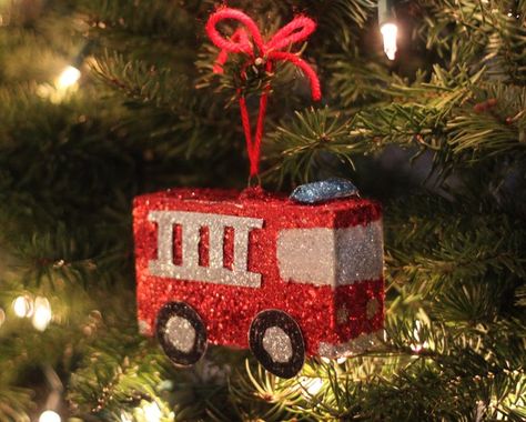 Firetruck Firefighter Ornament Diy, Papercraft Ornaments, Diy Fire Truck, Fire Department Christmas, Recipes Tutorials, Truck Ornament, Dino Birthday Party, Match Box, Kindergarten Crafts