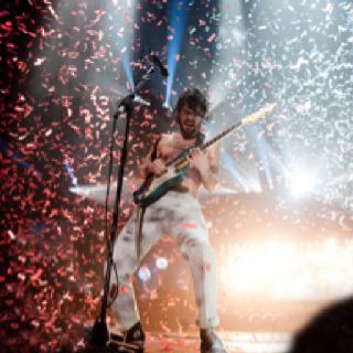 Mon tha Biff! Biffy Clyro, Guitar Hero, Music Photography, Music Art, Glasgow, Hard Rock, Heavy Metal, On Tumblr, Guitar