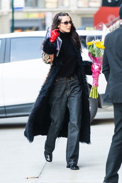 Bella Hadid Street Style Winter, Bella Hadid Fall Outfits, Bella Hadid Winter Outfits, Bella Hadid Outfits Street Style, Nyc January, Bella Hadid Street Style, Nyc Fits, Bella Hadid Outfits, Nyc Street Style