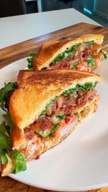 Shrimp Blt Sandwich, Pan Seared Shrimp, Shrimp And Bacon, Garlic Butter For Bread, Brioche Bread Recipe, Seared Shrimp, Shrimp Sandwich, Breaded Shrimp, Bacon Sandwich