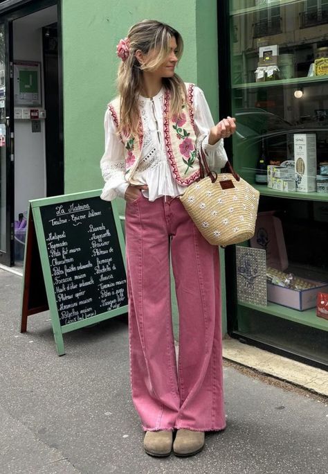 Classy Quirky Outfits, Fun Creative Outfits, Emily G Stephens Outfits, Italy Outfit Inspo Spring, Cute 70s Inspired Outfits, Colorful New Years Eve Outfit, Cute Everyday Outfits Pink, Funky Feminine Style, Northern Europe Summer Outfits