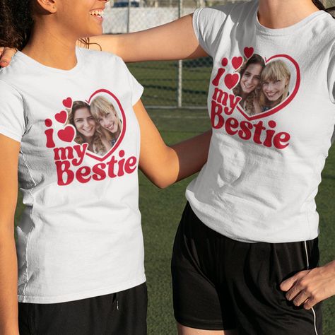 I Love My Bestie, Love My Bestie, Tshirt Crop Top, Bff Shirts, Design Tshirts, Cool Gifts For Women, Trendy Graphic Tees, Love My Boyfriend, Love My Husband