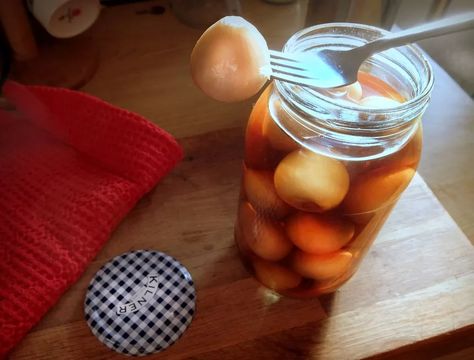 Shallots Recipe, Shallot Recipes, Pickled Shallots, Pickled Onion, Flapjack Recipe, Christmas Hampers, Garden Harvest, Pickled Onions, Pickling Recipes