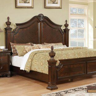 King Poster Bed, Italian Bedroom Furniture, Queen Sized Bedroom Sets, Bedroom Beds, Queen Sized Bedroom, Italian Bedroom, Wooden Beds, Designer Bed, Wood Bed Design