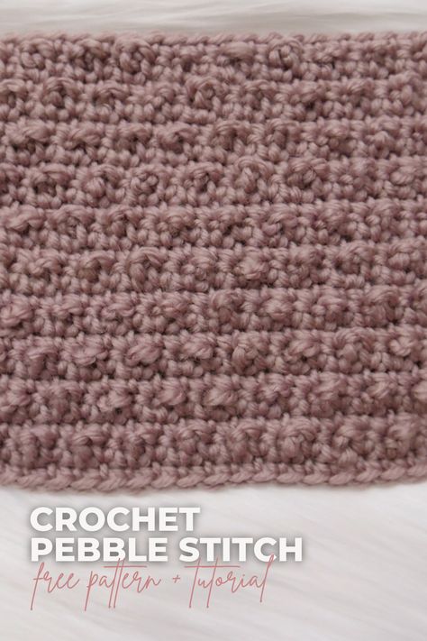 The pebble crochet stitch is versatile enough to work well with just about any weight yarn. Pair it with a smooth roving or plied yarn to let the texture be the focus. #BHooked #Crochet #HowToCrochet #CrochetProject #CrochetPattern #CrochetTutorial #CrochetStitch Crochet Pebble Stitch, Pebble Stitch Crochet, Lace Crochet Stitches, Learn Crochet Beginner, Crochet Stitches Texture, Apple Brownies, Crochet Step By Step, Yarn Tutorials, Bobble Stitch Crochet