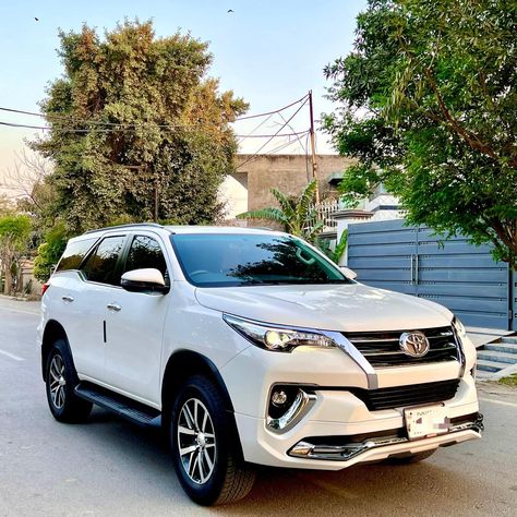 Toyota Fortuner 2.7 VVTi See More: https://autodeals.pk/used-cars/toyota-fortuner-2021-22322 Model 2021 Location: Lahore Toyota Fortuner Legender, Fortuner Legender, Fortuner Car, Toyota Fortuner 2016, Cars Toyota, Chevrolet S 10, Air Bags, Rear Speakers, Toyota Fortuner