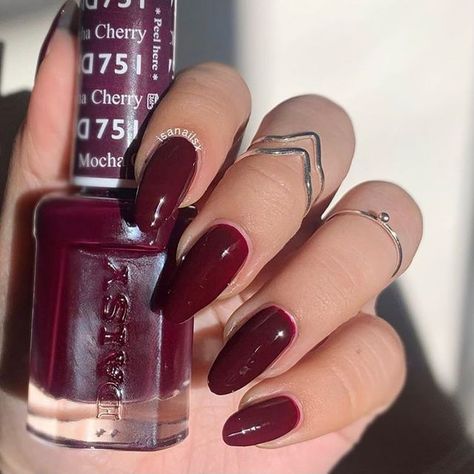 Daisy Nail Designs, INC. on Instagram: "Shade of the day: Cherry Mocha 751 🍒 from our 2020 Winter Collection ❄️ FT. These talented nail enthusiasts: @isanailsx @lolo.nailedit ❤️✨" Cherry Mocha Nails, Mocha Nails, Cherry Mocha, Dnd Gel Nail Polish, Dnd Nail Polish, Wine Nails, Gel Nail Polish Colors, Shimmer Nail Polish, Dnd Gel Polish