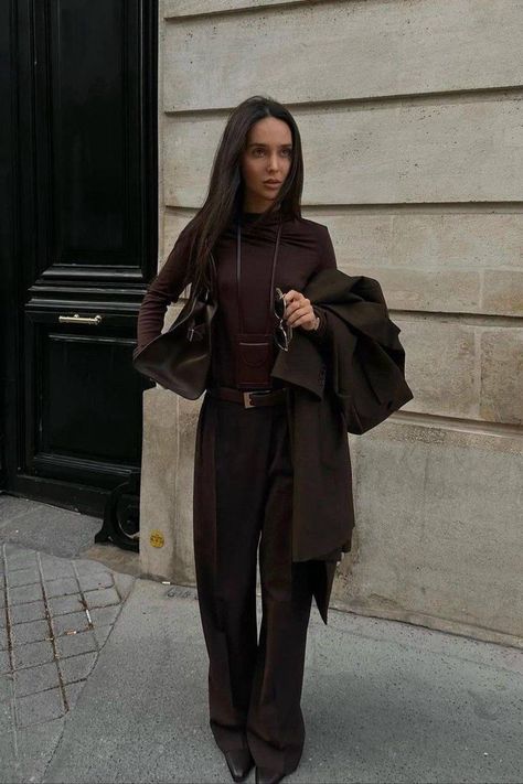 Brown And Grey Outfit, Chocolate Brown Outfit, Casual Edgy Outfits, Brown Outfit Aesthetic, Brown Outfits, Outfit Brown, Casual Edgy, Burgundy Outfit, Outfits 70s