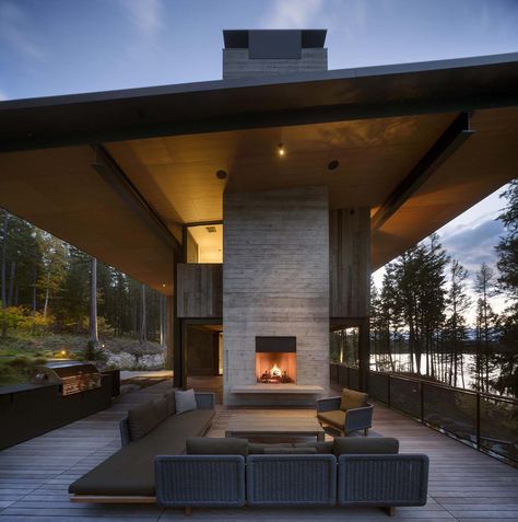 This modern lake house retreat designed by Olson Kundig Architects is located in Whitefish, Montana. Dragonfly House, Olson Kundig, Modern Lake House, Montana Homes, Vacation House, Natural Ventilation, Sustainable Home, Mid Century House, Open Plan Living