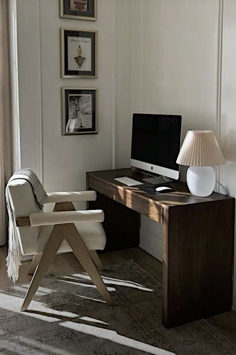 Desk Area, Apartment Style, Dream House Interior, The Saint, Home Office Design, Apartment Design, Interior Inspo, House Inspo, New Room