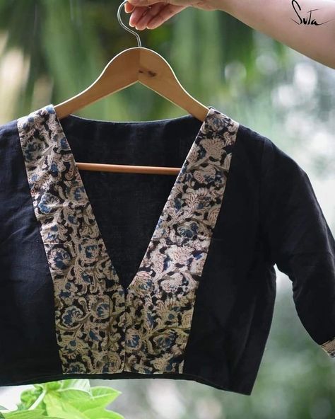 Kalamkari Blouse Designs, Blouse Designs High Neck, Cotton Saree Blouse Designs, Cotton Blouse Design, Cotton Saree Blouse, Pani Puri, New Saree Blouse Designs, Latest Model Blouse Designs, Blazer Casual