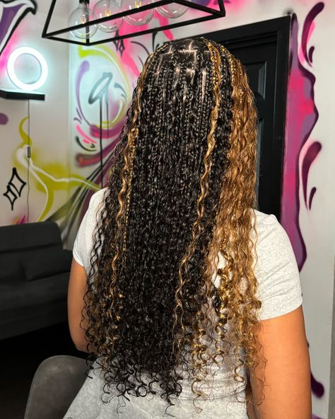 🖤💛Two tone boho braids -medium boho - mid back length - 1.5 bundles #braidzbrazy . . . . . . . . . . . #braids #bohobraids #bohobraidsbirmingham #knotlessbraids #birminghambraider #braidsbirmingham #stitchbraids #stitchbraidsatl #beautystudio #hairinspo #skunkstripebraids #peakaboohair #explore #boxbraids #fulanibraids #tapeinextensions #humanhairextensions Mid Back Braids, Peak A Boo Hair, Back Braids, Braids Medium, Back Braid, Mom Hair, Stitch Braids, Fulani Braids, Tape In Extensions