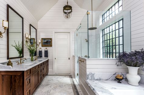 Beautiful Bathrooms Master Baths, Traditional Bathroom Designs, Baths Interior, Large Bathroom, Bad Inspiration, Up House, Bathroom Remodel Master, Traditional Bathroom, House Bathroom