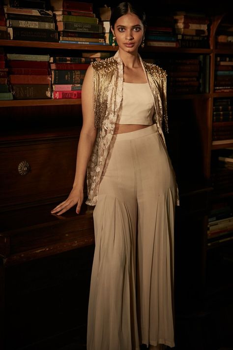 Sanya Gulati Plazzo With Crop Top Fashion, Net Jacket, Goa Outfits, Tassel Jacket, Embroidered Crop Tops, Palazzo Set, Party Wear Indian Dresses, Pakistani Dress Design, Indian Designer Outfits