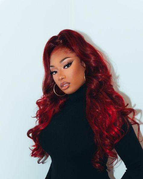 TINA SNOW on Twitter: "🖤🖤🖤 https://t.co/p5SbFJtjH8" / Twitter Red Megan Thee Stallion Aesthetic, Red Hair Looks, Popular Rappers, Megan Thee Stallion, Cherry Cola, Red Suit, Female Rappers, Summer Hair Color, Free Makeup