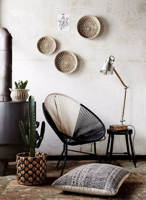 15 Reasons Why These Acapulco Chairs Will Make Your Room Chic Acapulco Chair, Decor Ikea, Unique Interior Design, 아파트 인테리어, African Decor, Scandinavian Home, A Living Room, Handmade Home, Home Fashion