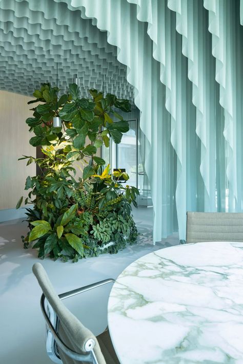 Ten verdant office interiors filled with trees and plants Scandi Living Room, Ocean Hues, Wooden Room, Glass Brick, Balcony Design, Studio Space, Office Interior Design, Cafe Design, White Interior