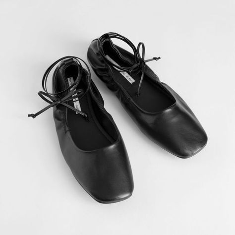 Trending Flats, Black Flats Shoes, Cute Flats, Lace Up Flats, Ballet Pumps, Leather Ballet Flats, Toe Shoes, Style Chic, Leather Lace