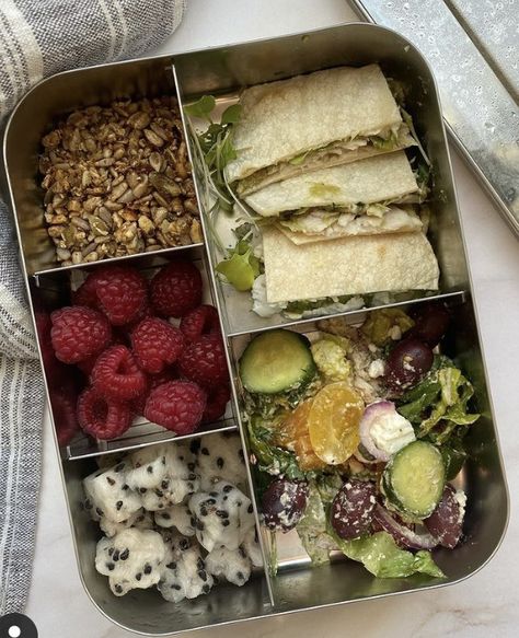 Packed Lunch Aesthetic, Bento Inspiration, Lunch Aesthetic, Lunch Box Ideas, Packed Lunches, 2024 Goals, Packed Lunch, Healthy Lunchbox, Lunch Idea