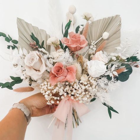 HYGGE SPACE CO. on Instagram: “Wedding season is in full bloom and more and more brides are turning to sustainable preserved flowers for their wedding bouquets and floral…” Forever Gifts, Preserved Roses, Bunny Tail, Dried Flower Bouquet, Dried Floral, Pampas Grass, Rustic Wedding Decor, How To Preserve Flowers, Floral Bouquets