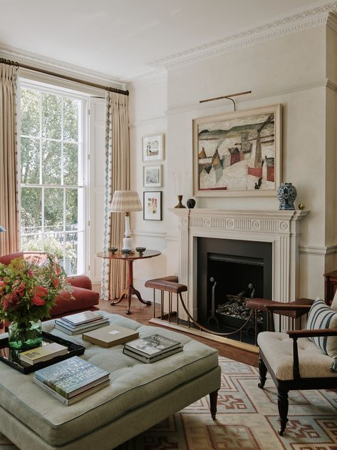 A classic and colourful Chelsea townhouse restored to its Georgian roots | House & Garden Georgian Living Room, Terrace House Interior, Chelsea Townhouse, Robert Kime, Townhouse Interior, Georgian Interiors, Antique Table Lamps, Georgian Furniture, Victorian Townhouse