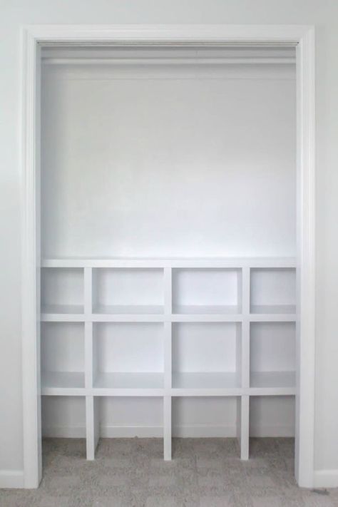 How to build cheap and easy DIY closet shelves Build Shelves In Closet, Closet Organization Ideas Small Bedrooms, Building Shelves In Closet, Closet Cubbies, Teen Closet, Diy Closet Shelves, Craft Room Closet, Closet Built Ins, Closet Hacks