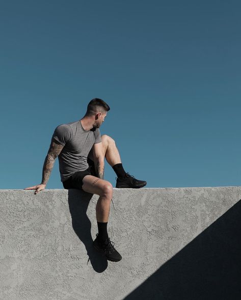 Terrace Moodboard, Rooftop Poses, Rooftop Shoot, Kyle Krieger, Minimal Portrait, Rooftop Photoshoot, Fitness Shoot, Pic Inspiration, Selfie Ideas Instagram