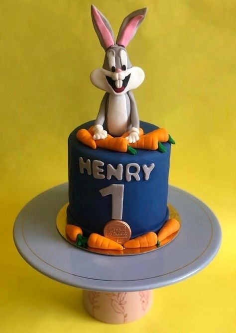 Bugs Bunny Cake, 1st Birthday Party For Girls, Buttercream Cakes, Bunny Cake, Bugs Bunny, Buttercream Cake, Looney Tunes, 1st Birthday Parties, Butter Cream