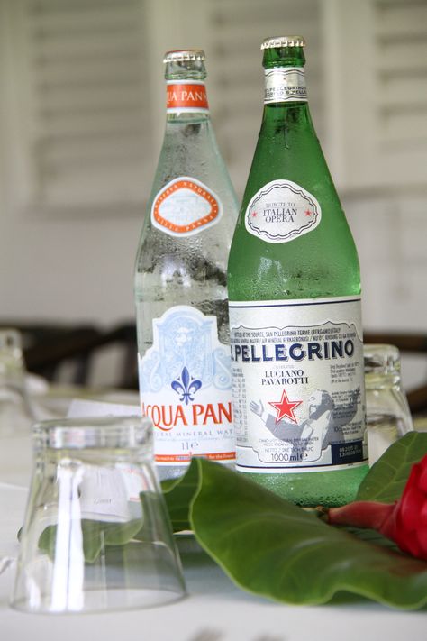 Sanpellegrino Drinks Aesthetic, Influencer Dinner, Grayson Manor, Johnson Wax, Italian Water, Spring Field, 21 Diner, Bergamo Italy, Italian Theme